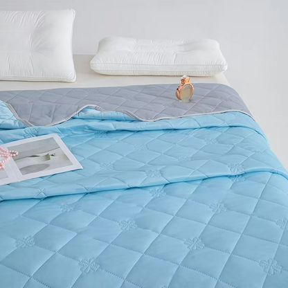Lightweight Summer Duvet for Air-Conditioned Spaces - Soft and Comfortable