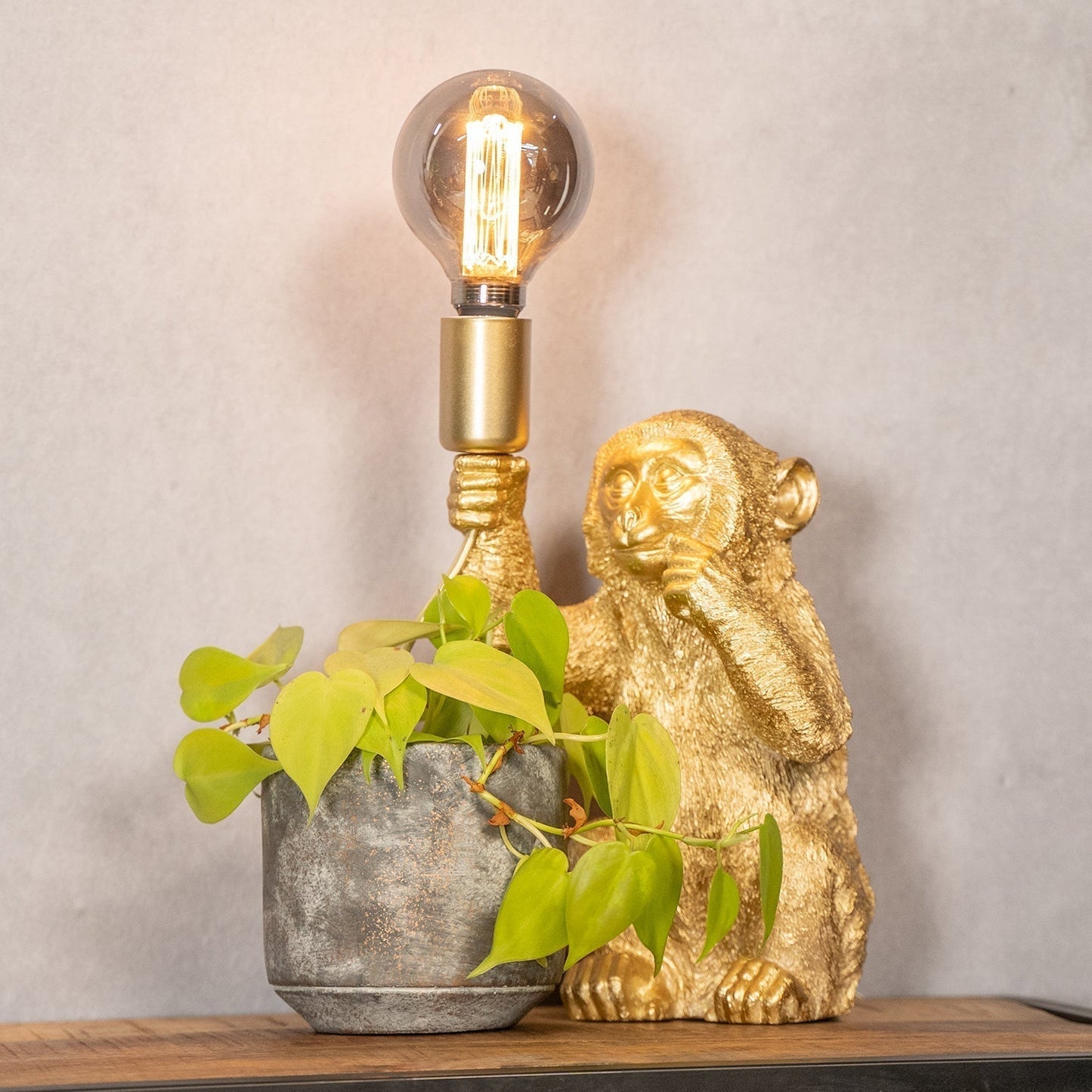Luxury GoldenChimp Monkey Table Lamp – Elegant Design