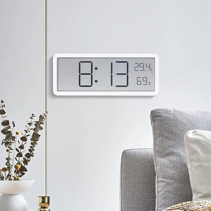 Contemporary LED Wall Clock Featuring a Large Display and Integrated Thermometer