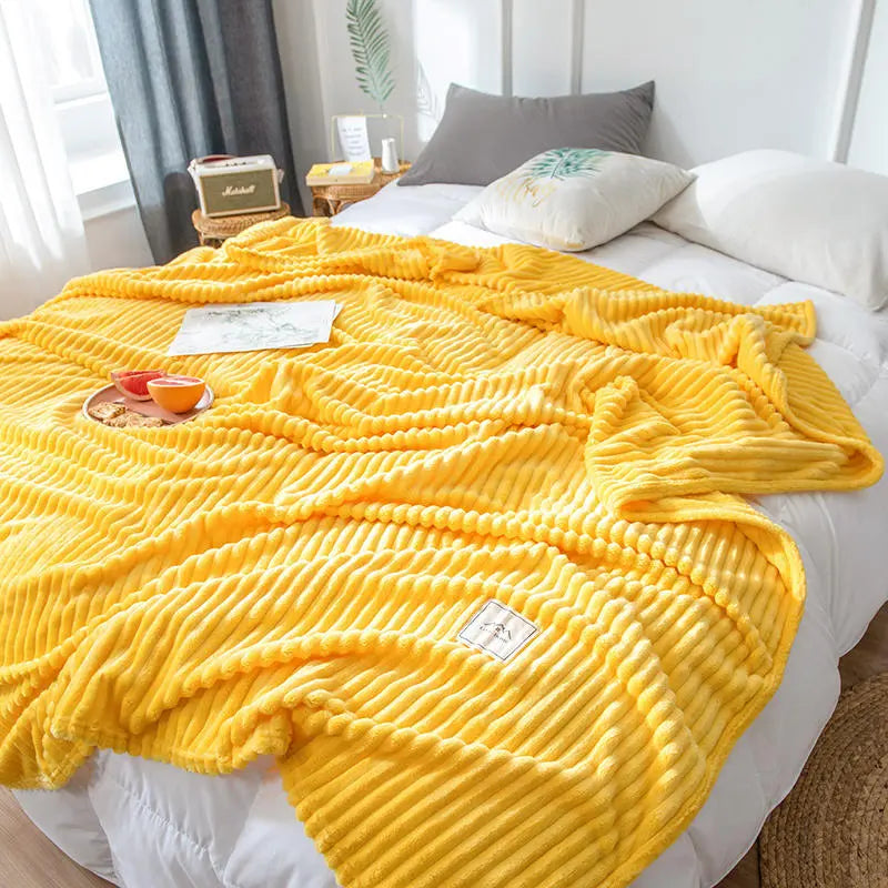 Luxurious Velvet Fleece Blanket for Ultimate Winter Comfort