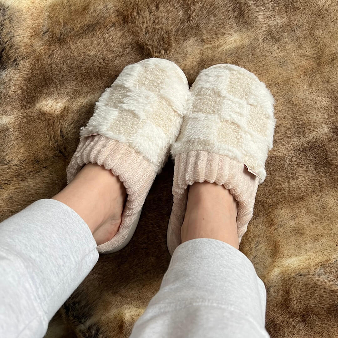Cozy Non-Slip Slippers with Plush Lining