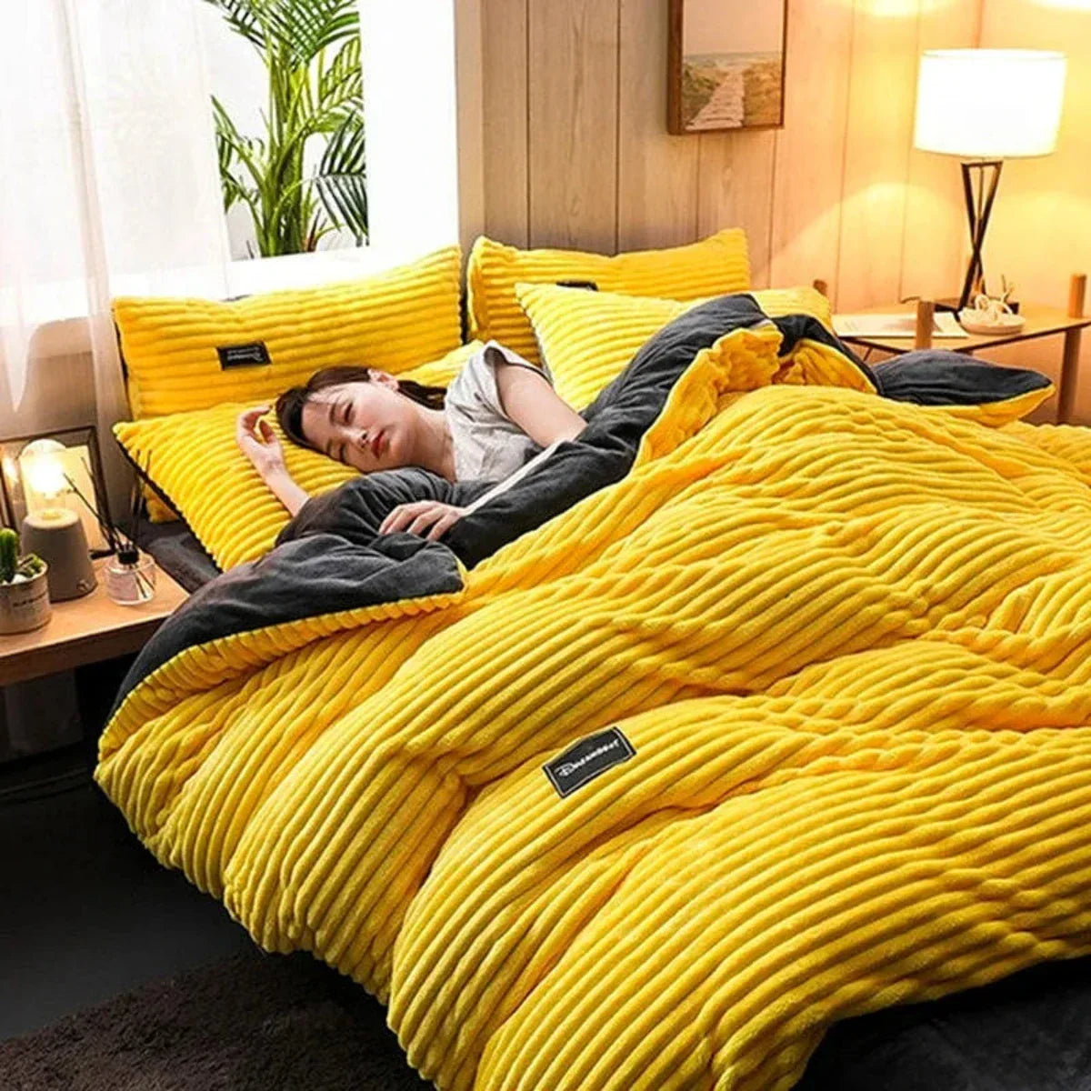 Cozy Two-Layer Thermal Duvet with Fluffy Sleep Design