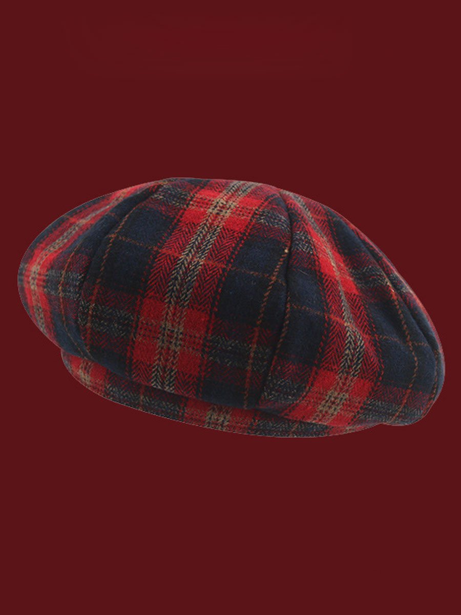 Timeless Vintage Christmas Beret