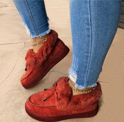Snuggs – Cozy Fur-Lined Slippers for Ultimate Winter Warmth