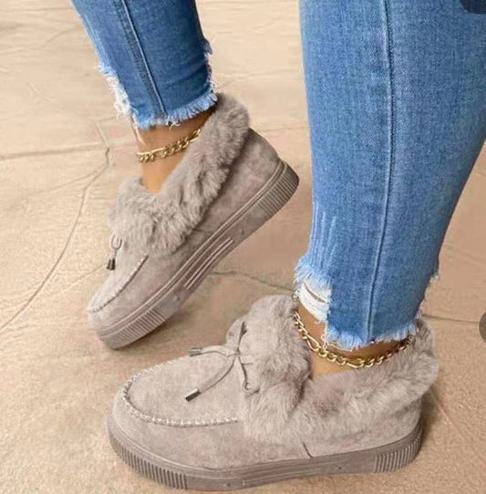Snuggs – Cozy Fur-Lined Slippers for Ultimate Winter Warmth